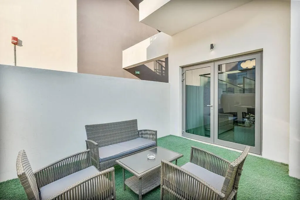 Serene Studio Apt With Pool And Gym Dubai United Arab Emirates