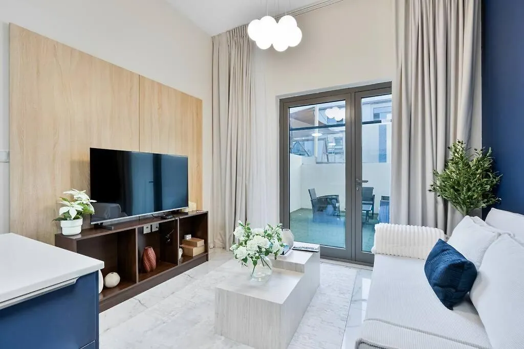 Serene Studio Apt With Pool And Gym Dubai Apartment