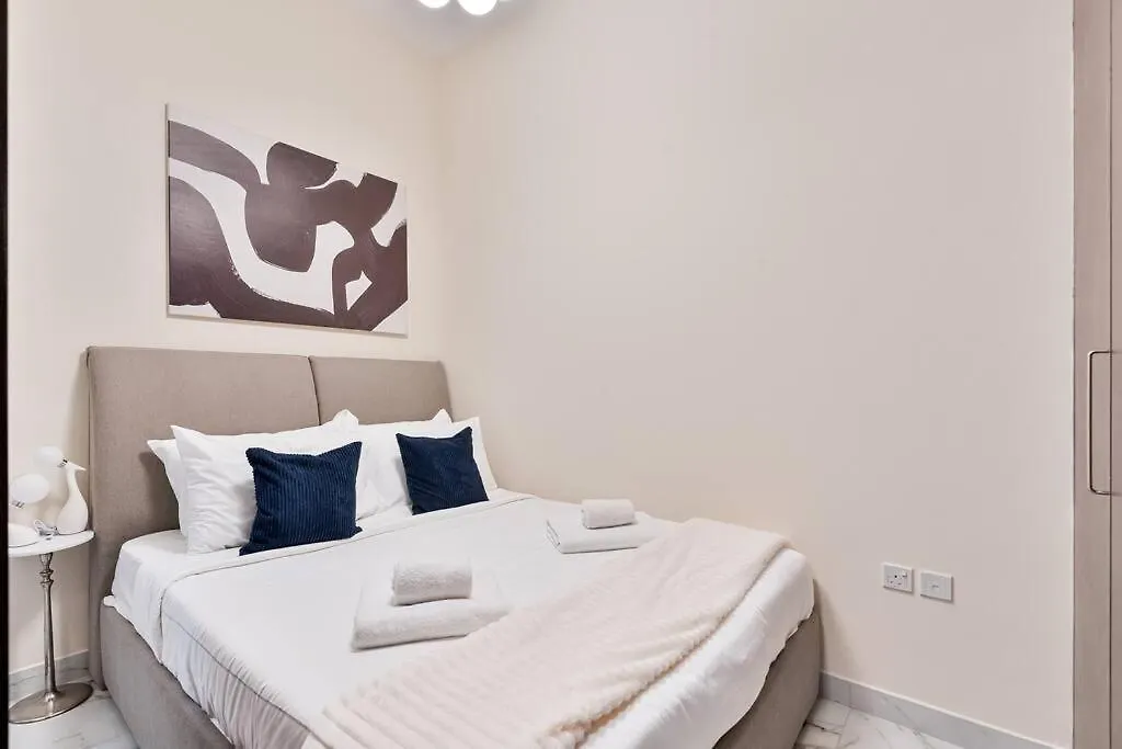 Apartment Serene Studio Apt With Pool And Gym Dubai
