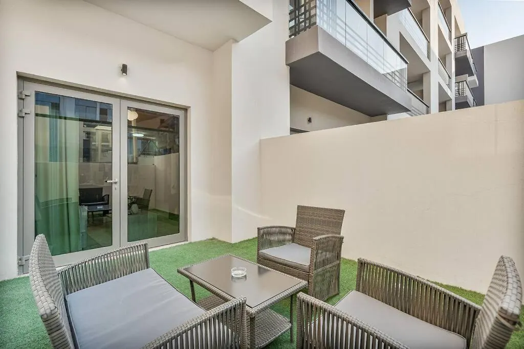 Serene Studio Apt With Pool And Gym Dubaj Egyesült Arab Emírségek